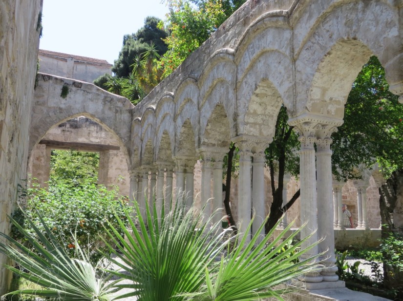 6B6BFCF6-E74F-494F-AF49-BE58459F26A6