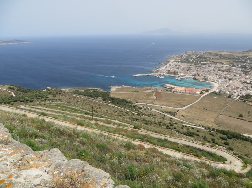 8E748594-9FAC-4F17-A937-E09D532BB173