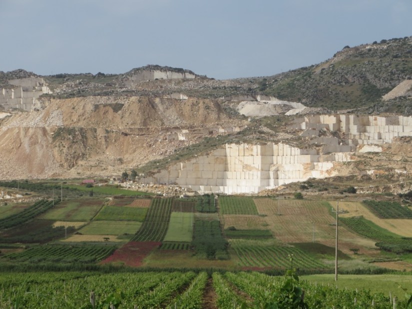 92875676-FB32-48FA-BEB1-FEF789EE7BE9