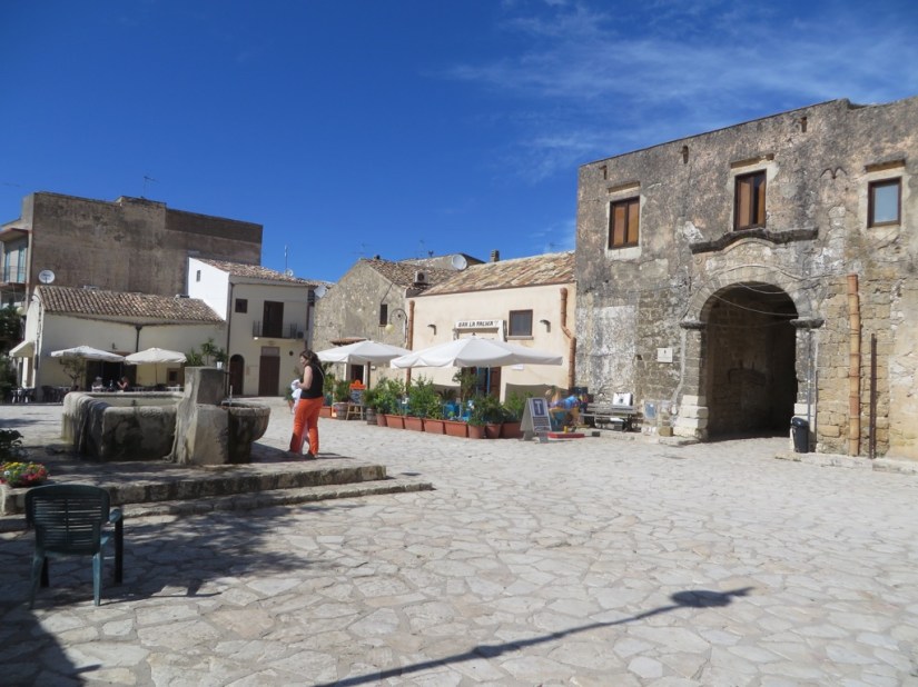 C9AEB52B-73A4-4BE8-83D5-18003CB3E0C7