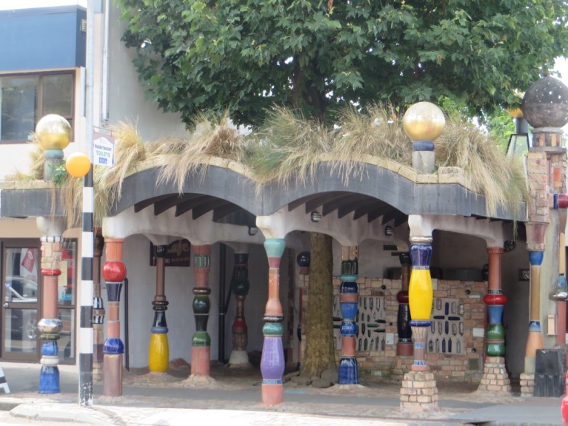 00915572-58EE-4D81-B075-6D40A0667195