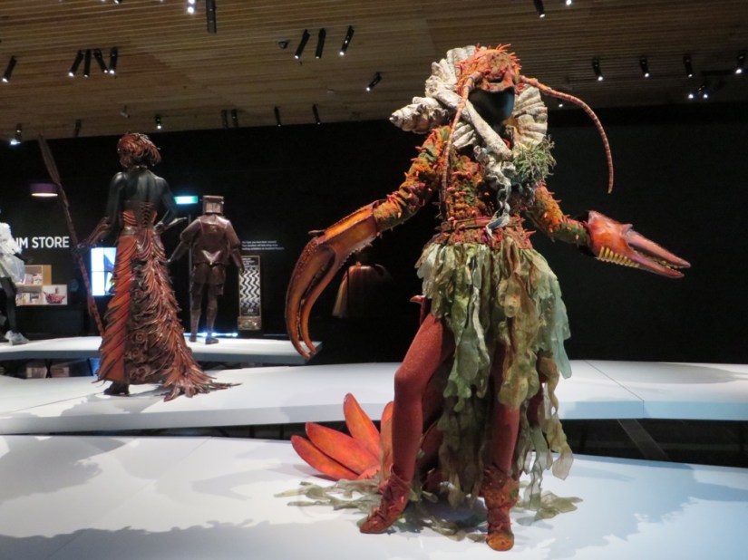 18395C00-4828-4856-A8F5-7F417F271903