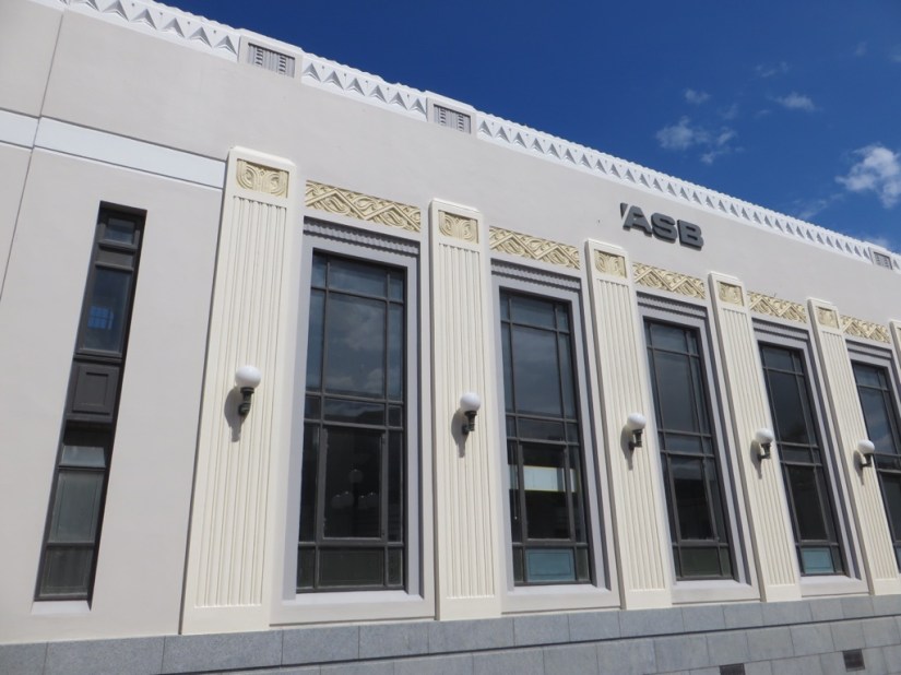 2AFF04A3-2ECB-4774-B1D2-E151FA45EB3B