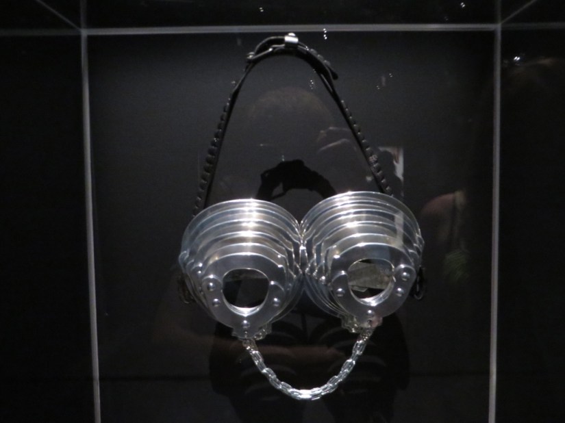 D09DA5DE-46C7-48C4-BBA6-B5F0859DEB04