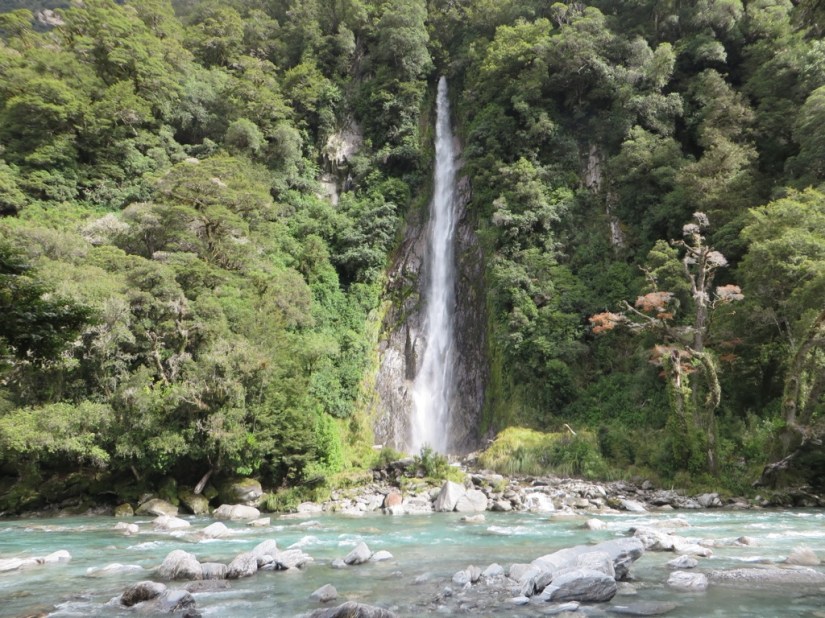 0790F33B-1A09-4E03-B831-B583E4E97ADE