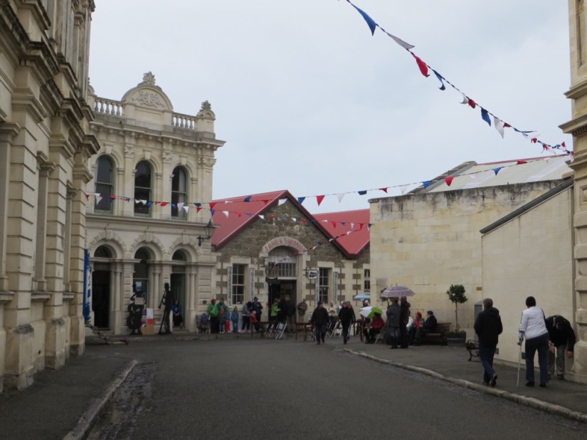 0D6F0D16-56FD-4CE1-8777-5B91479CAD79