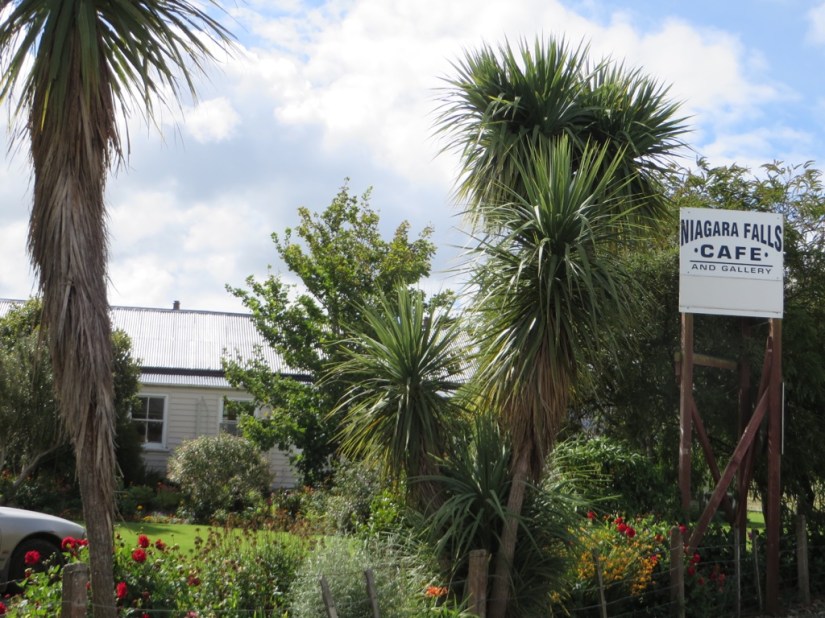 32050566-5001-478D-B8DE-E1B15831ABF3