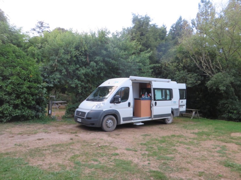 E9947646-35D5-491E-8826-6B40AA2F9D89