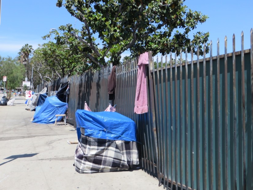 EB9FB99F-CE1F-4A3A-83C3-9D3DDC3164A1