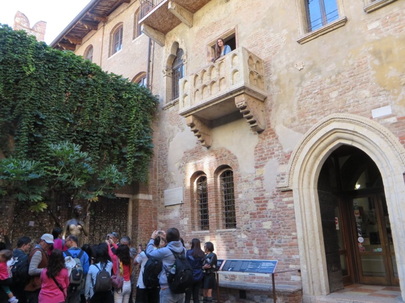 1FBE0D7E-C944-4BF9-A046-4F8A5F9EEA5B