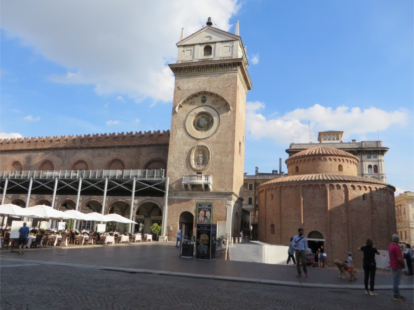 4C00C835-7534-45A6-B257-E62FE5D277D1