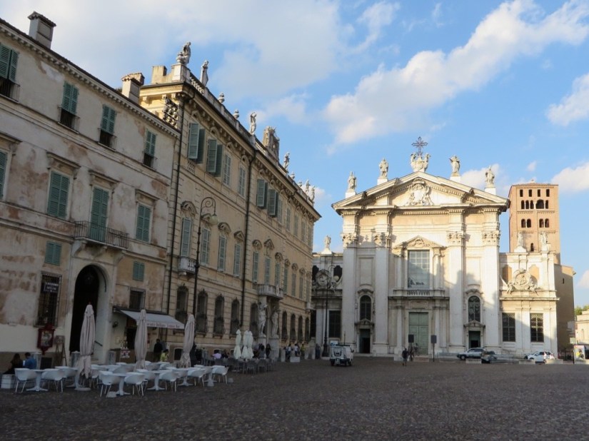 63A927B7-371E-4DAA-8A39-F42AEDFF998E