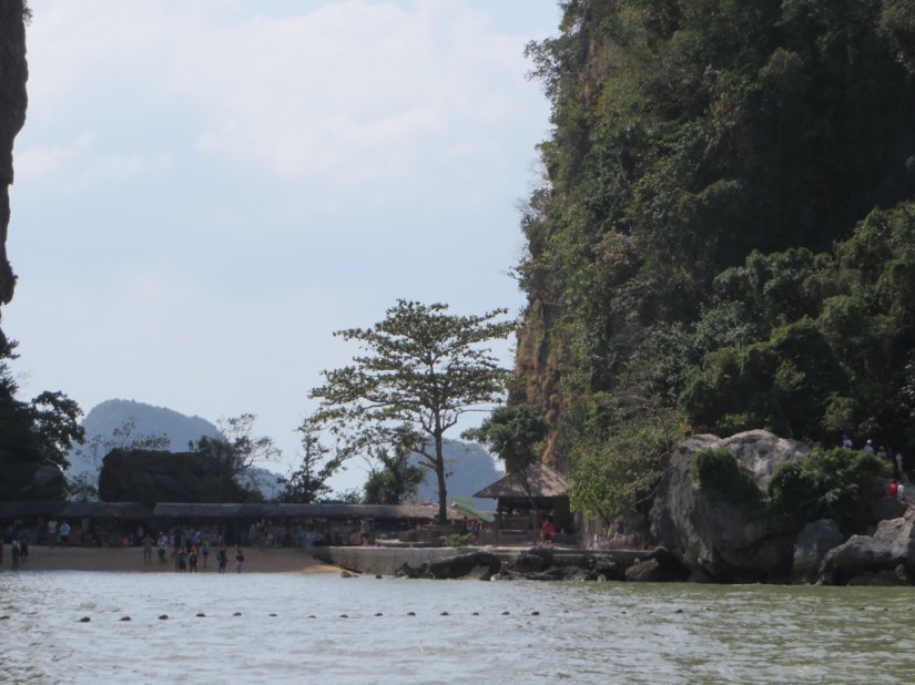 3A2DAD18-FC78-4F4C-9C75-339231D26675