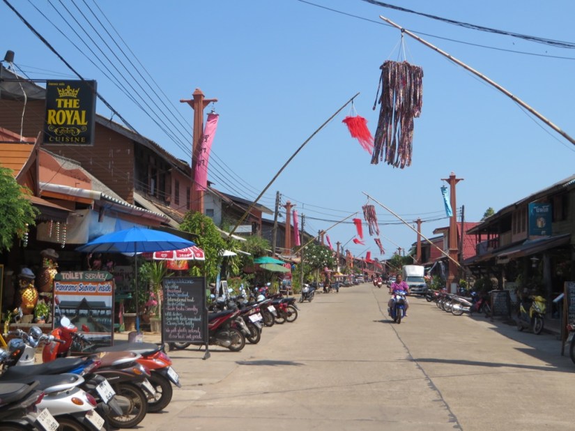 51324E71-4CBA-4252-BF93-1B50A27965CD