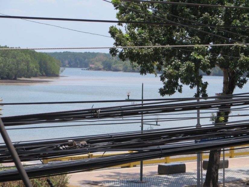 8937DFAA-54C0-4781-9F35-AD25AED99A75