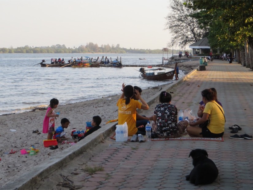 DFCBE09E-5AAB-44D8-B77D-8BFFFC5BF773