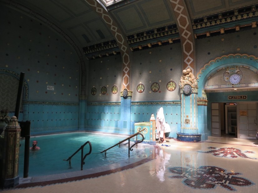 3901D292-8398-403C-BD00-D1FF71E34477