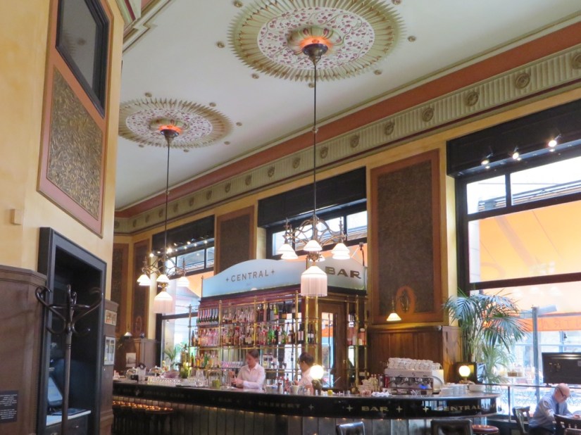 file-766F0EC3-4A8C-44D1-9D6F-A16FC5A9F2DF-434-0000002F360FCF05