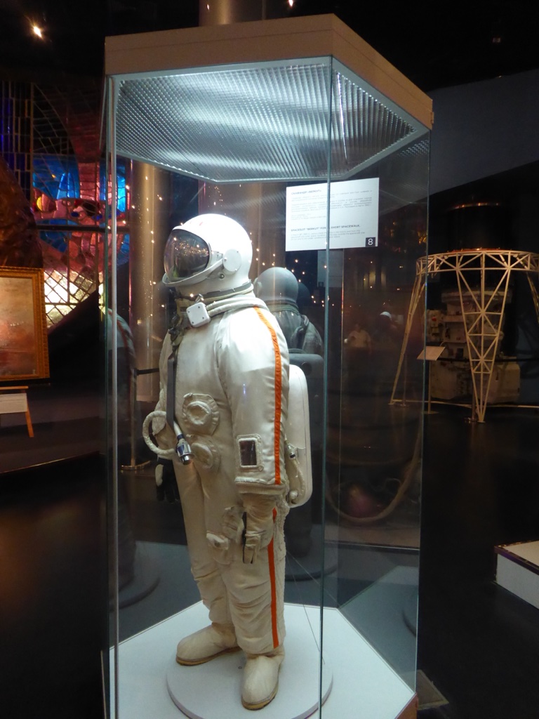 file-64FB96C4-F352-46CA-8BB8-BD3CBDE54519-710-00000089934E1685