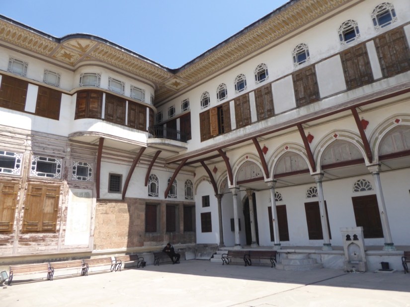 6BAF0700-0B7C-46EA-9C77-AA1E66B1AED3