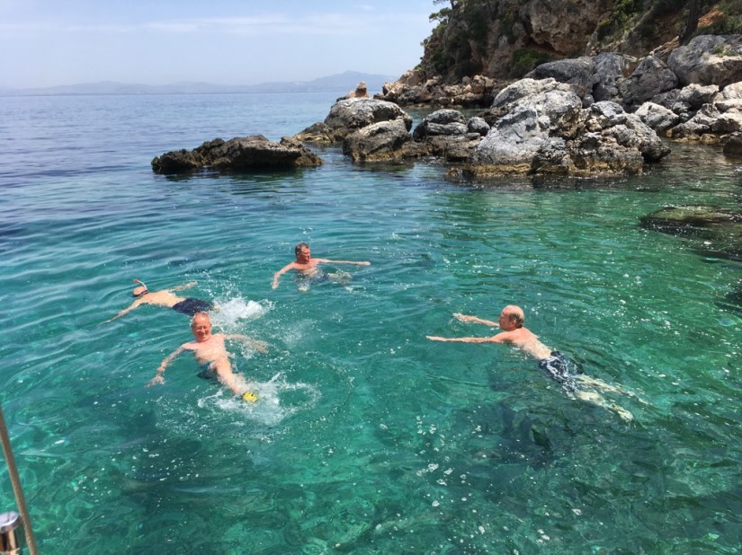 B5497857-9252-4DCB-BE63-85944AAF9B6A