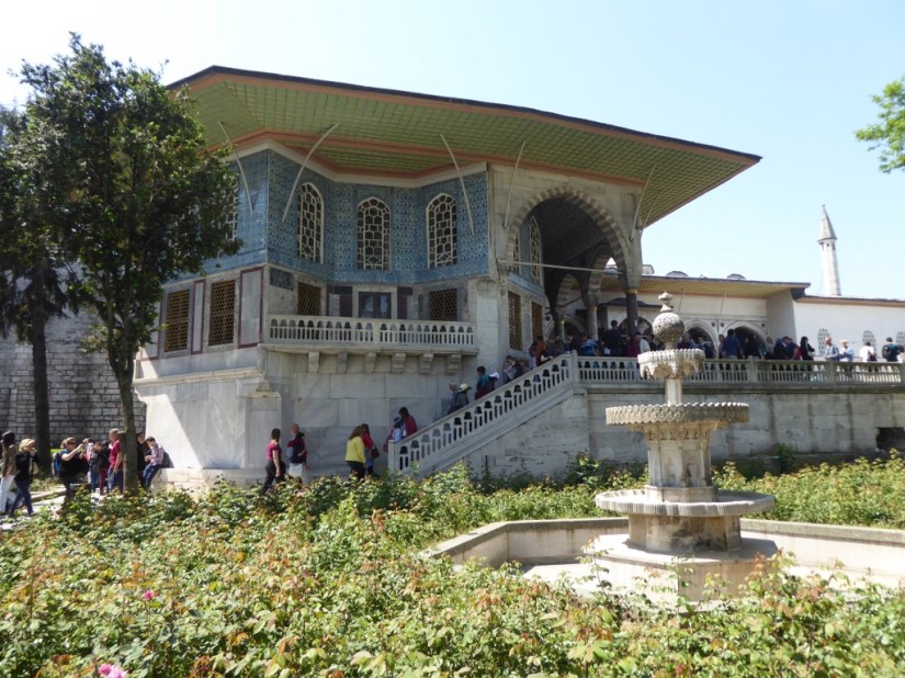 C2E91B0C-A2BC-4256-8FD7-FAFC93C5FAA3