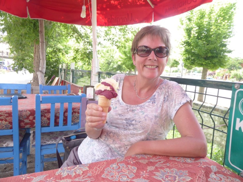 E4AA5560-6420-4E40-BA7F-C598A74E1A40